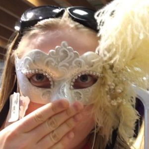 Meet your Posher, Alex